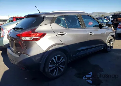 2018 Nissan Kicks S from USA, damaged, VIN 3N1CP5CU3JL535061